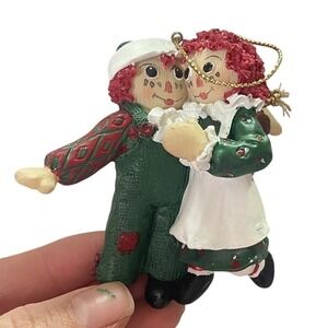 Raggedy ANN & ANDY 1998 Christmas Ornament Vintage 3" Hugging Figurine‎